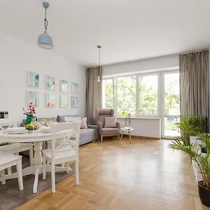 Shortstaypoland Krucza Warszawa